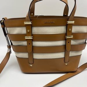 MICHAEL MICHAEL KORS
Marie Medium Cage Tote Women Hand Bag Brow